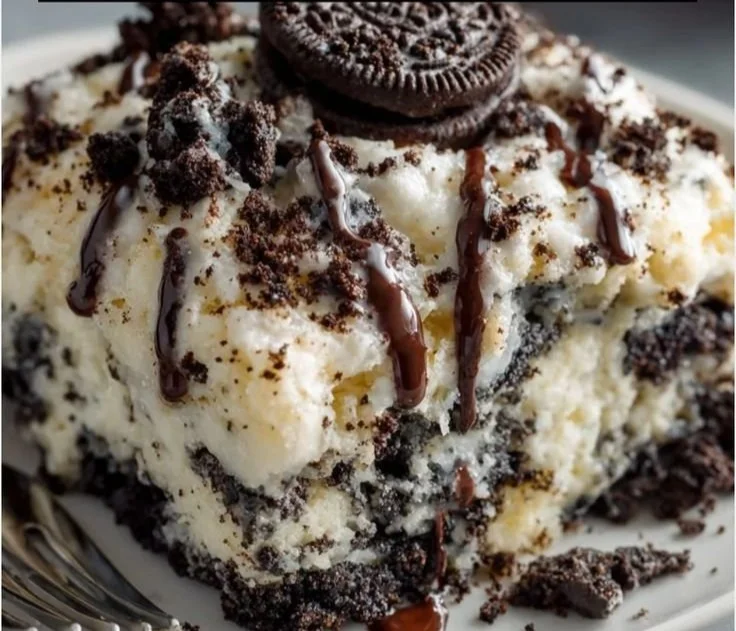 Oreo Dump Cake Recipe – Just 5 Ingredients