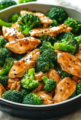 Stir-fried Chinese chicken with broccoli served in a bowl