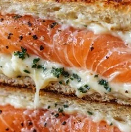 Croque saumon fumé avec fromage Boursin, plat délicieux et facile