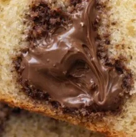 Gâteau au Yaourt au Nutella avec une texture moelleuse et un goût délicieux